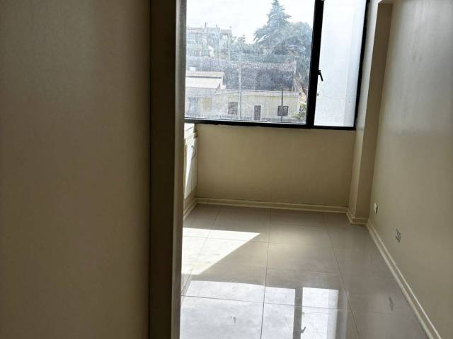 #5 - Oficina para Arriendo en Coquimbo - IV